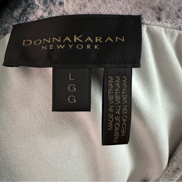 Donna Karan New York Abstract Print Surplice Blouse Lined Size L - Picture 5 of 9